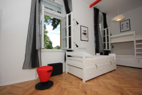 The Hostel 5