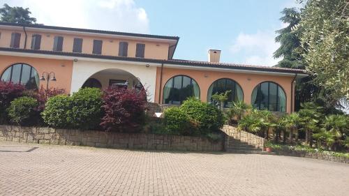 Albergo Villa del Poeta - Ristorante Il Canzoniere