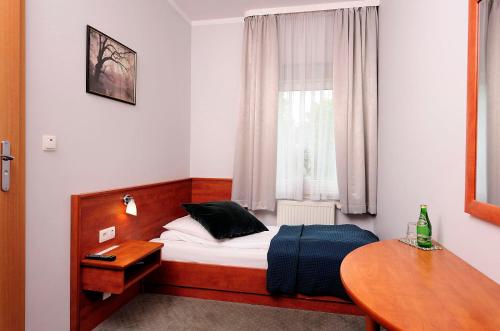 Hotel Preemier - image 11