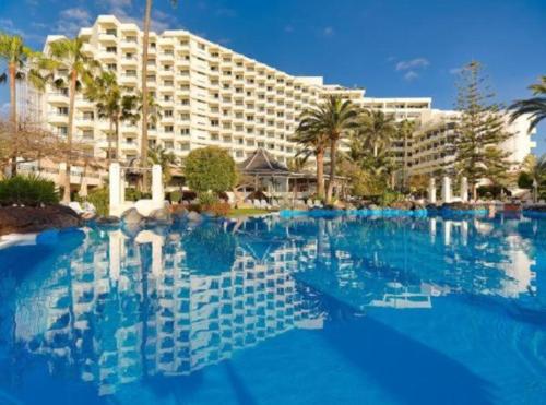 H10 Las Palmeras - image 10