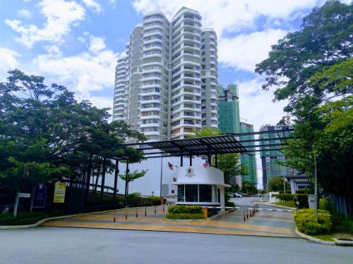 Green Beverly Hills Condominium In Nilai Malaysia Reviews Prices Planet Of Hotels