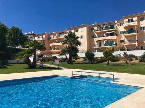  Superbe appartement - private residence with pool, Unterkunft in Albufeira
