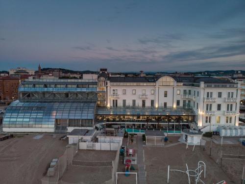 Kursaal Hotel - image 13
