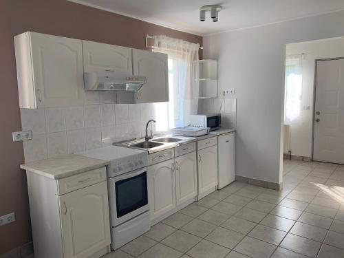  Herczeg Apartmanok Poroszló in Poroszló