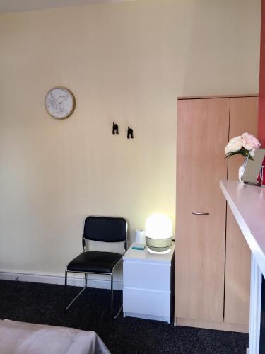 Summerfield House - image 10