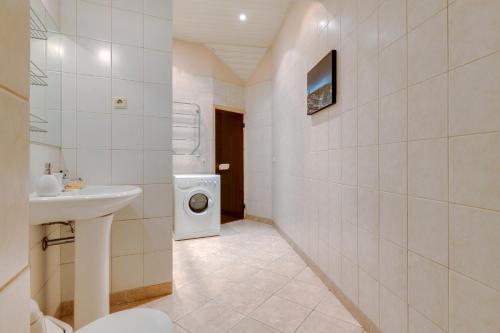 Apartment on Griboyedova 38