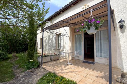 Entrance, Domaine Des Deux Rivieres - Gite - in Meilhan-sur-Garonne