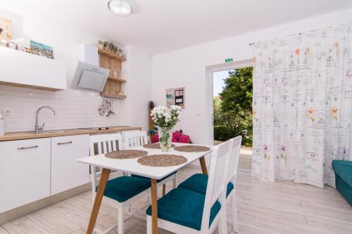  Apartman Sun Solin, Unterkunft in Solin