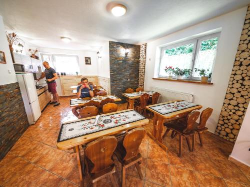 Hostel & Apartments u Florka 2 in Bystre