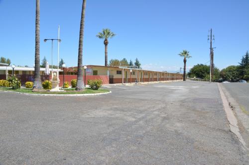 Gateway Inn - image 6