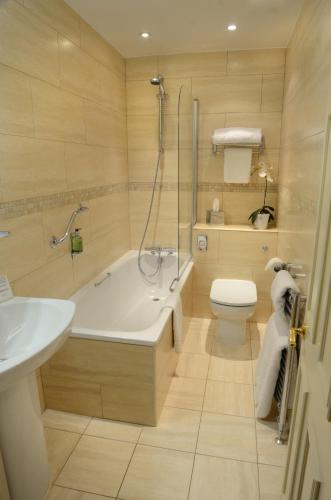 Inglewood Manor - image 4
