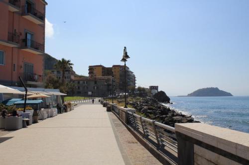 B&B Allerìa Pozzuoli - image 2