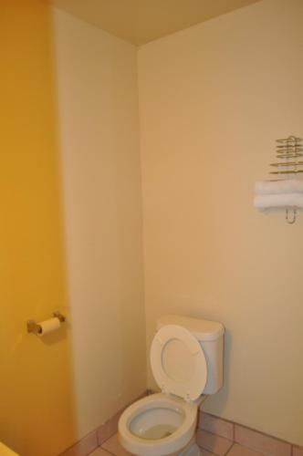 Double Room with Two Double Beds - Disability Access