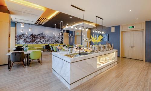 Atour Hotel (Tianshui Hige Speed Railway South Xihuang Avenue) photo 3