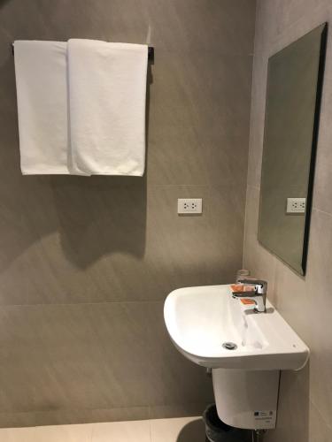 マックス ホテル オルティガス