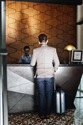 The Henry Hotel Manila