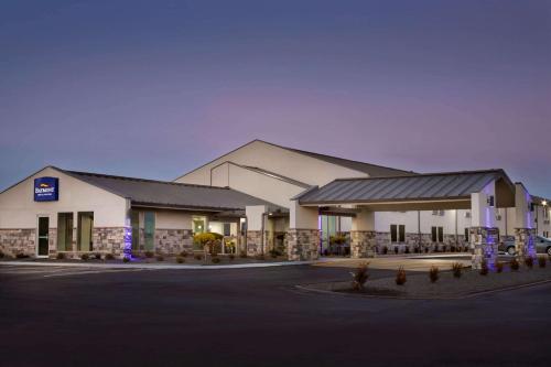 Baymont Inn & Suites Shawnee