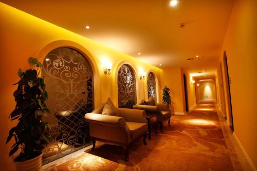 Aoting Garden Hotel – Chengdu, IL