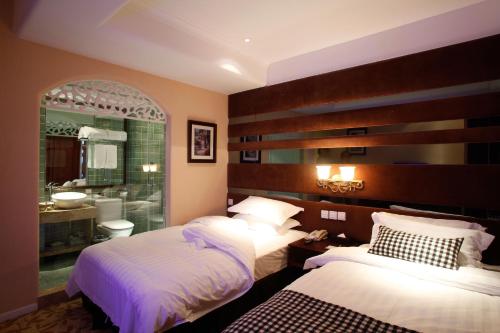 Aoting Garden Hotel – Chengdu, IL