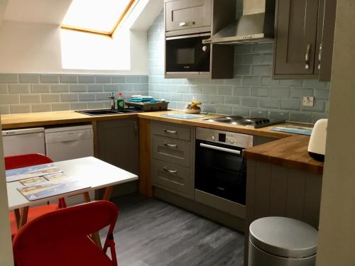 Mount Pleasant Apartments in Бомарі