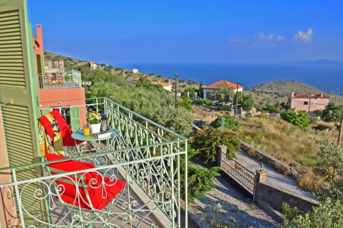 Aegina Colors