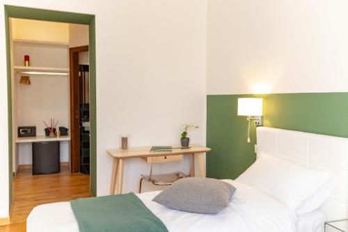 Lombardia40 Luxury Suites - image 2