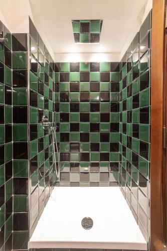 Lombardia40 Luxury Suites - image 4