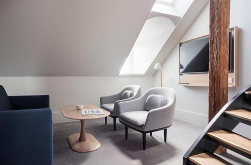 المرافق, Hotel Admiral, Ascend Hotel Collection in آملينبورغ