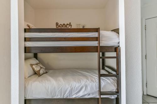 Newly Remodeled Beachfront Condo - image 3