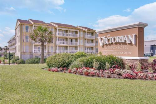 Oceanfront Condo with Pool! - image 8