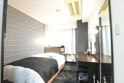 Single Room - Non-Smoking