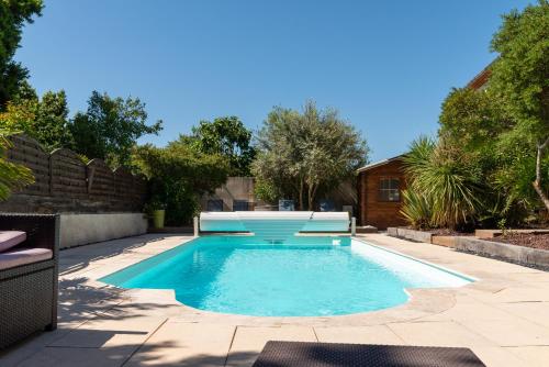 L'Or Azur, Jacuzzi privé et piscine chauffée gîte à louer Carcassonne