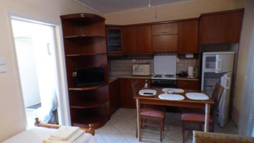  Leo's apartments in Methoni