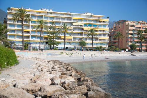 Beach, Hotel Victoria in Roquebrune-Cap-Martin