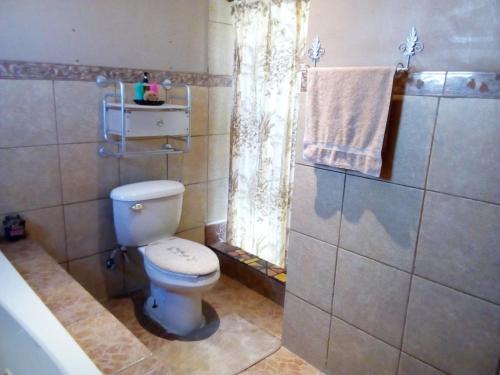 Amazing home in Ensenada w/ 3 Bedrooms, Jacuzzi and WiFi