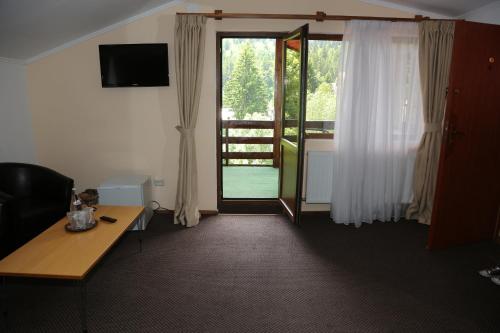 New Aosta Garden - image 11