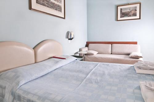 Ai Musei Vaticani BB - image 8