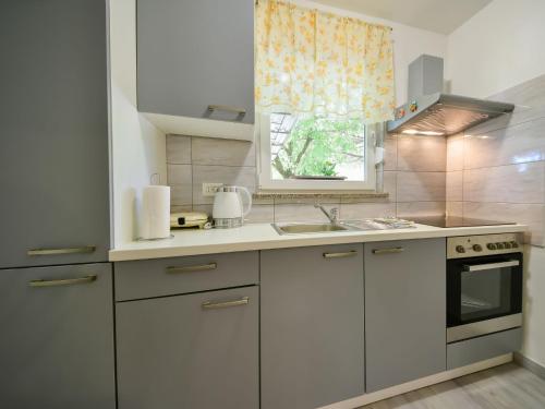 Apartment Sandra by Interhome in มิโฮติซิ