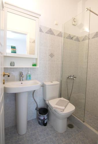 Camara Hotel - image 12