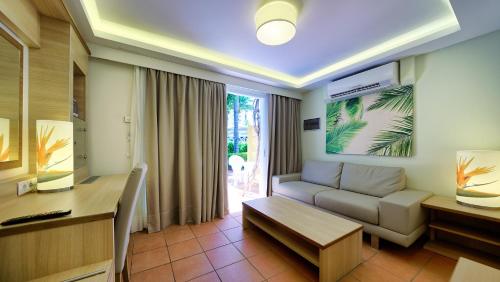 Suite, utsikt over bassenget
