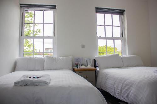 Crofts Hotel - main image