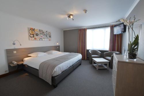 Hotel des Ardennes - image 2