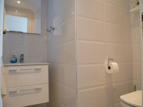 30481 - APARTMENT 50 METER TO SPORTY BEACH - image 11