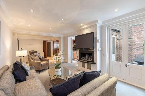 Picture of Exceptional 6Br Home In Knightsbridge,Near Harrods