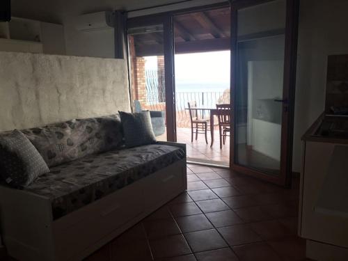  INCANTEVOLE TERRAZZA SUL MARE wifi e piscina in Nebida