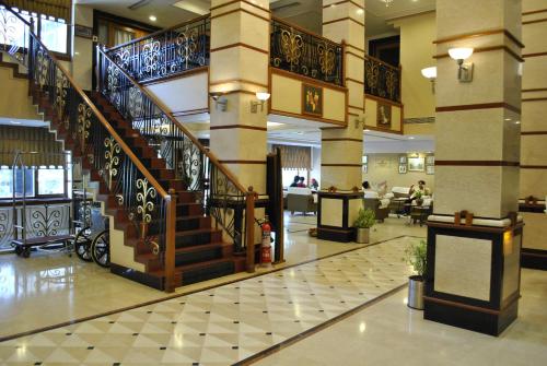 Lobby, Hotel Daspalla in Visakhapatnam