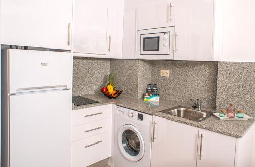 Ona Suites Salou - image 12