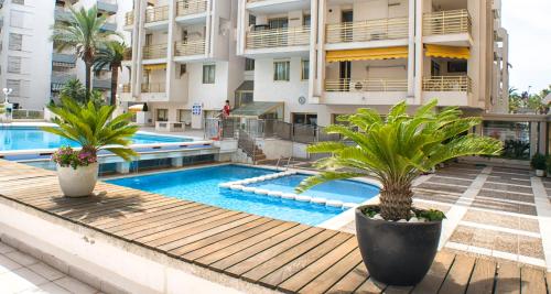 Ona Suites Salou - image 3