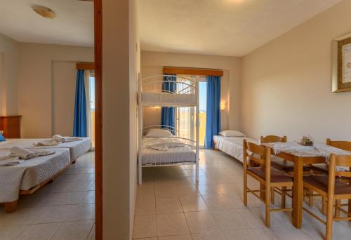 Danelis Studios & Apartments - image 9