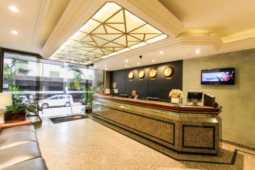 Front desk [24-hour]